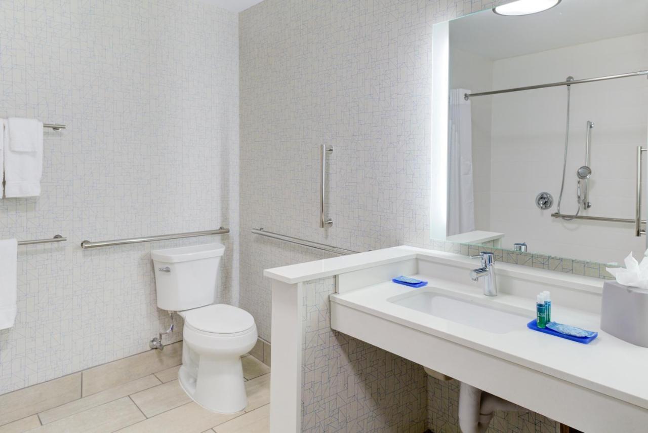 Holiday Inn Express & Suites - King George - Dahlgren By Ihg Alden Ngoại thất bức ảnh