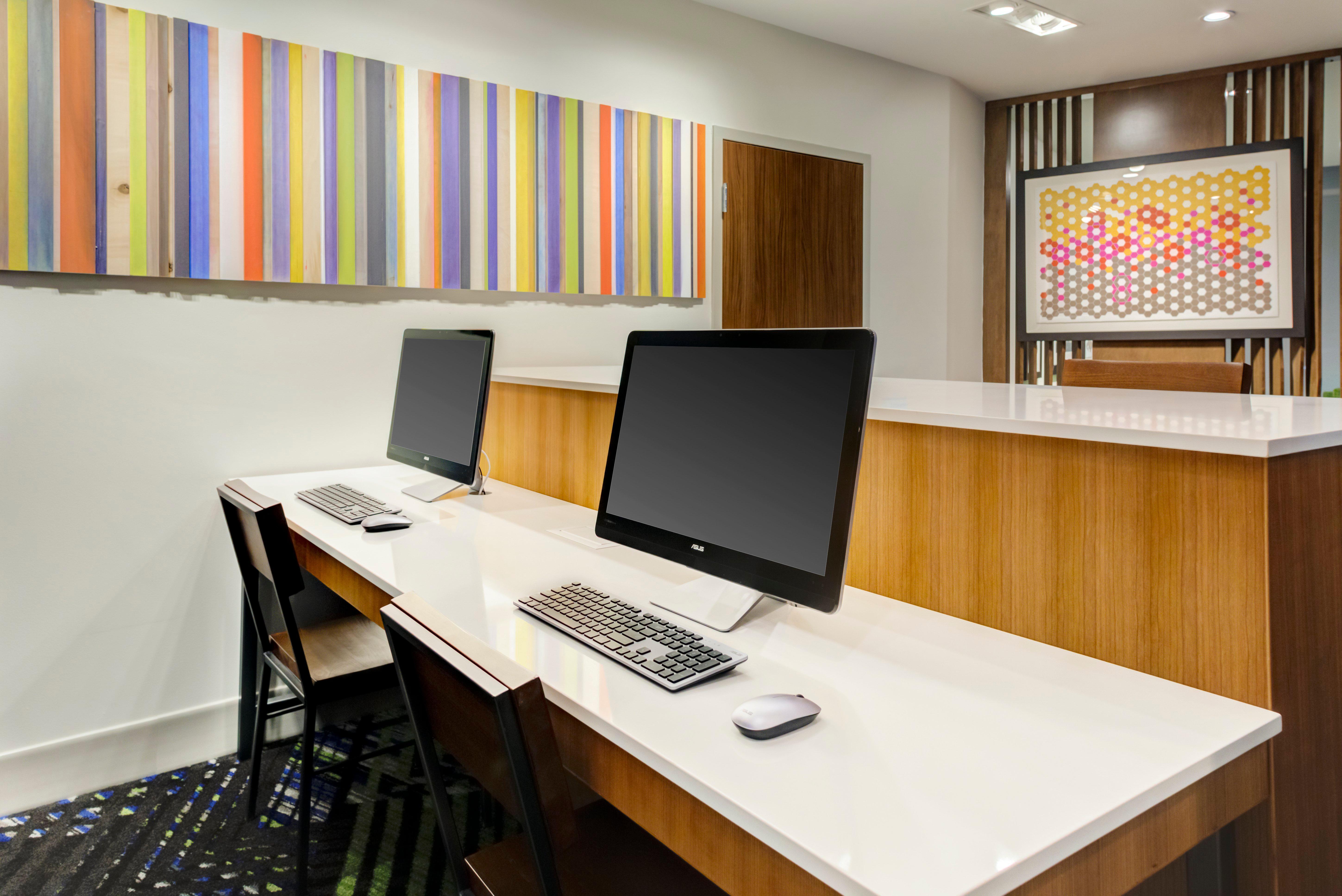 Holiday Inn Express & Suites - King George - Dahlgren By Ihg Alden Ngoại thất bức ảnh