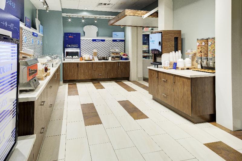 Holiday Inn Express & Suites - King George - Dahlgren By Ihg Alden Ngoại thất bức ảnh